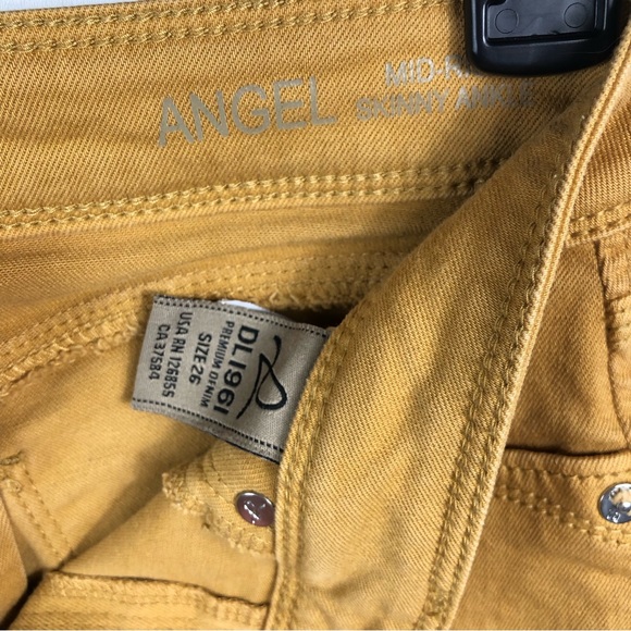 DL1961 Mustard Angel Jeans Skinny Size 26 - Picture 4 of 5